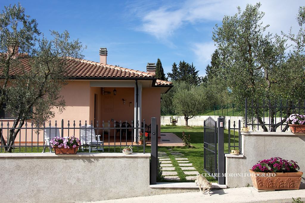Residence Ai Campi Da Golf Saturnia Bilik gambar