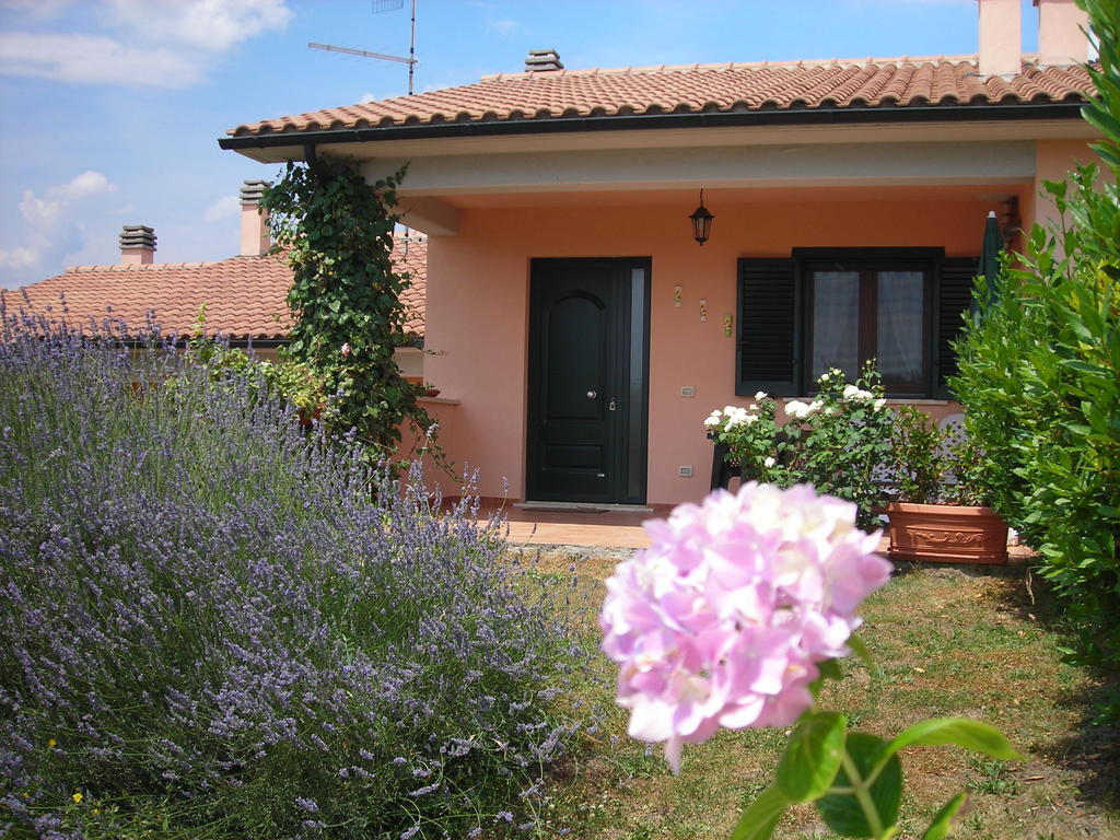 Residence Ai Campi Da Golf Saturnia Luaran gambar
