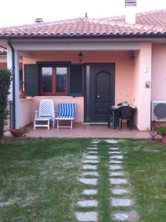 Residence Ai Campi Da Golf Saturnia Luaran gambar