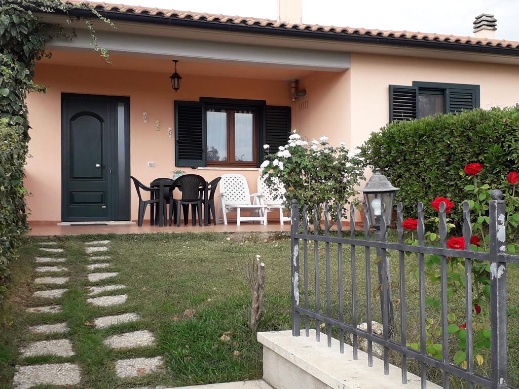 Residence Ai Campi Da Golf Saturnia Luaran gambar