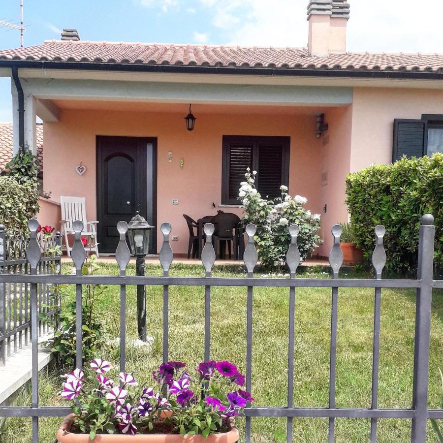 Residence Ai Campi Da Golf Saturnia Luaran gambar